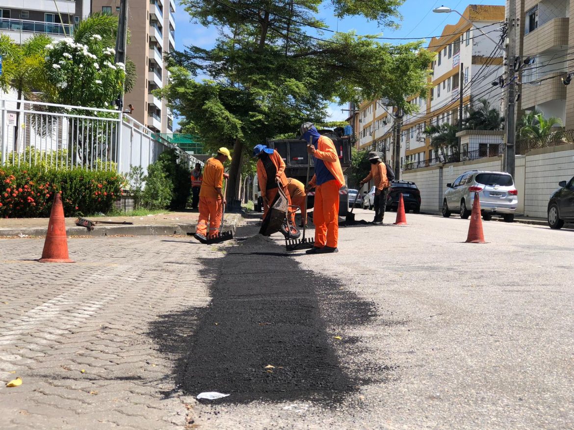 Na sexta-feira (14/06), a Prefeitura de Fortaleza realizou reparos em 41 vias, tendo concluído o serviço em oito
